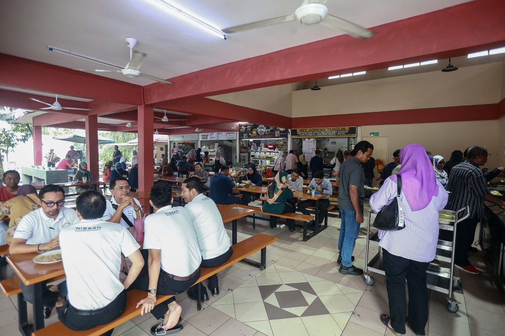 The Tanglin Food Court is iconic because it is a community hub. — Picture by Sayuti Zainudin