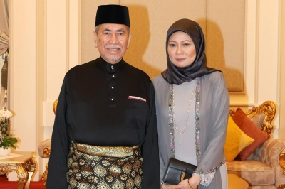 Sarawak governor’s wife Fauziah to be awarded ‘Datuk Patinggi’ title ...