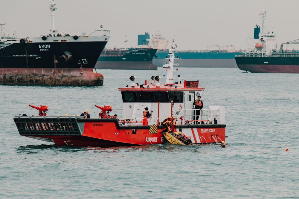 Used for firefighting and casualty management, the new landing craft can reach speeds of up to 40 knots or around 75 km/h. — Picture from Facebook/ChangiAirport