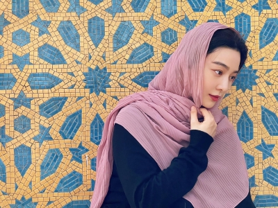 Fan Bingbing is demure, ethereal in photos of her visiting Kedah mosque in hijab