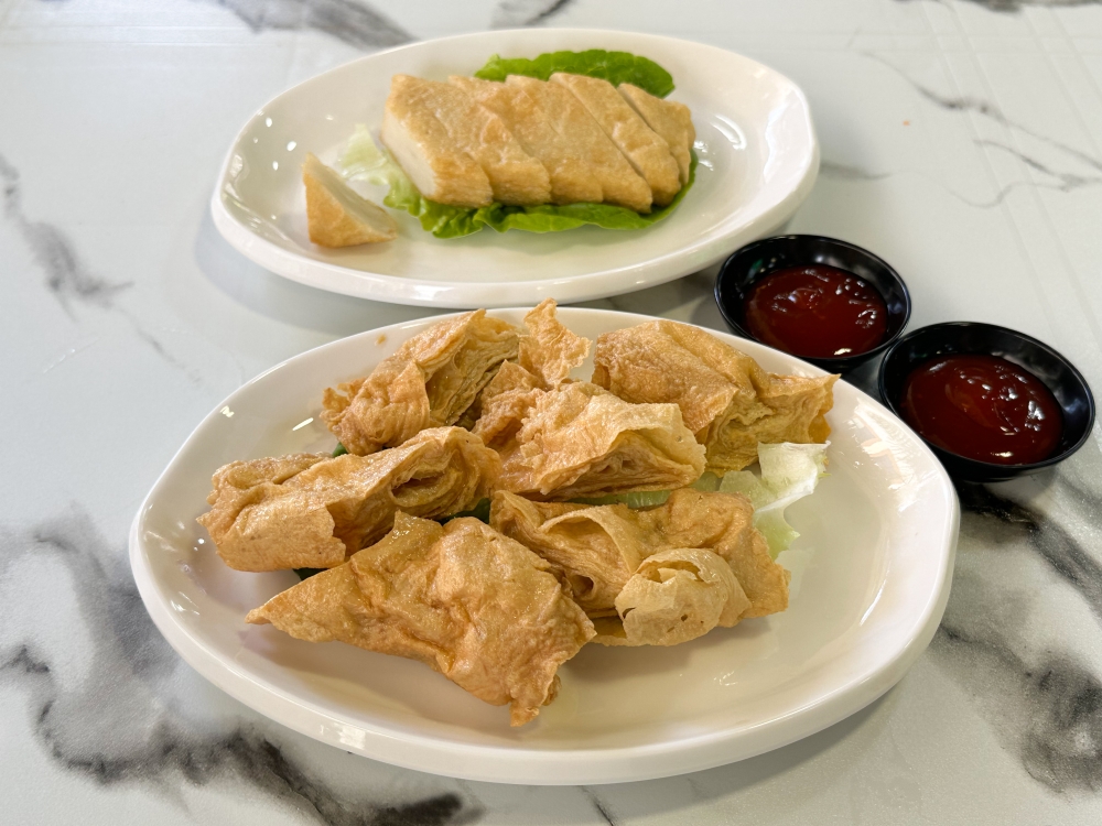 Nibble on Fried Fuzuk Roll as a side dish but it's better to skip the Fried Fish Cake unless you prefer a smooth textured bite. — Pic by Lee Khang Yi