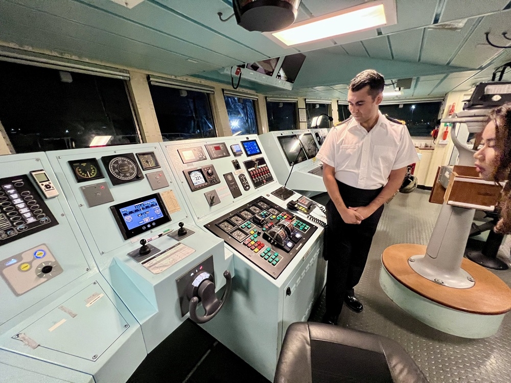 The media visit the bridge of HMS Spey, where they view the main control centre. — The Borneo Post pic