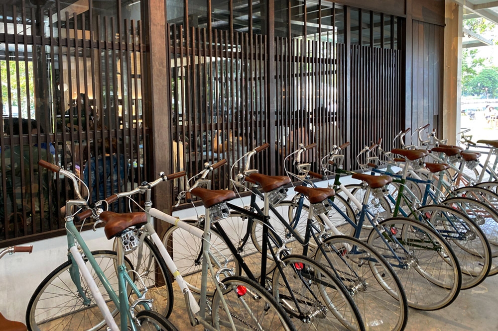 Row of tokyobike bicycles parked outside the café. — Picture by CK Lim