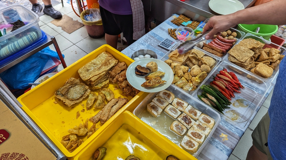 The ‘yong tau foo’ selection is made mostly from scratch. — Picture by Ethan Lau