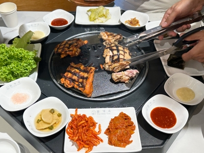 Going beyond typical Korean barbecue fare, Desa Sri Hartamas’ Palgaeook Korean BBQ brings chicken to the charcoal grill