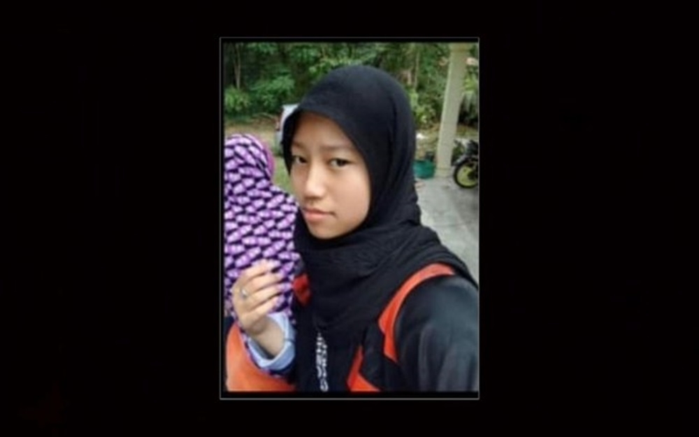 Police are appealing for the public’s help to locate a teenage girl reported missing since Oct 30 and last seen at Sekolah Menengah Kebangsaan Temin, Jerantut. — Picture courtesy of Jerantut Police