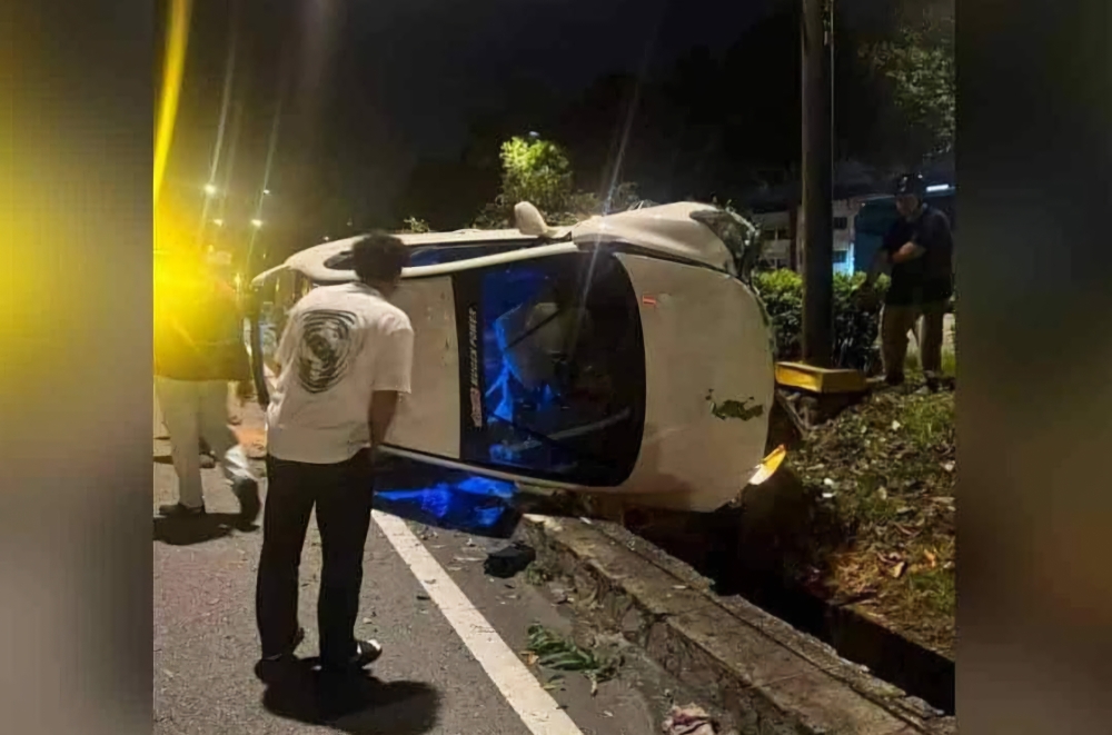 The accident reportedly occurred around 2 am when an 18-year-old Indonesian man driving a Honda Civic in the right lane suddenly faced an oncoming lorry driving against traffic. — Picture via Facebook