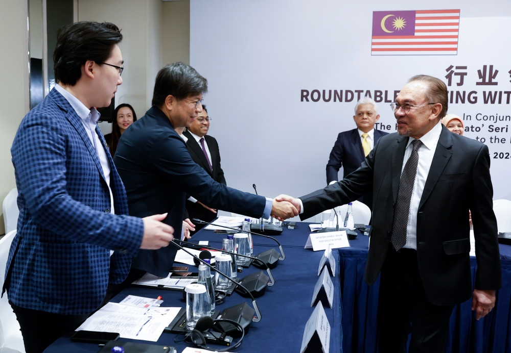 Earlier in the day Prime Minister Datuk Seri Anwar Ibrahim was in Shanghai where he began the third day of his working visit. — Bernama pic