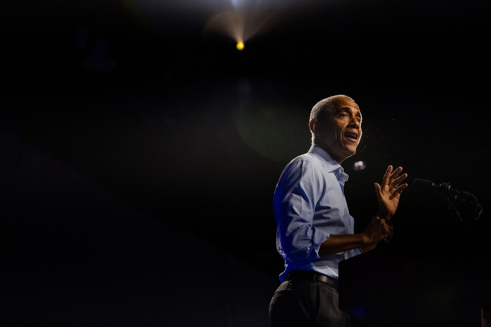 Former US president Barack Obama campaigns in support of Democratic presidential nominee, Vice President Kamala Harris, in Milwaukee November 3, 2024. — AFP pic 