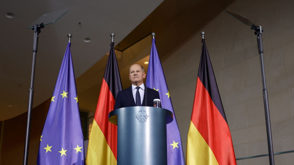 German Chancellor Olaf Scholz addresses a press conference at the Chancellery in Berlin after a coalition committe meeting on November 6, 2024. Germany's Chancellor Olaf Scholz yesterday fired his Finance Minister Christian Lindner, Scholz's spokesman Steffen Hebestreit told AFP. — AFP pic