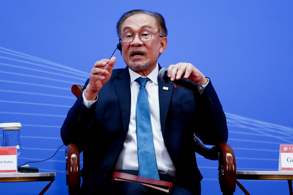 Prime Minister Datuk Seri Anwar Ibrahim also expressed hope that Donald Trump would find a path to reconciliation in the Ukraine conflict, which could in turn assist in resolving the world’s economic turmoil. — Bernama pic