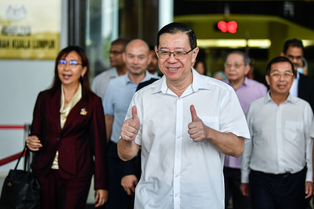 Meanwhile, Lim when met by reporters said he was grateful for today’s decision in which the court clearly stated that Muhyiddin’s statements against him were false and baseless. — Bernama pic