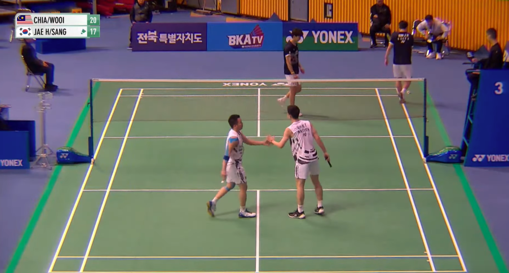 Chia and Soh after clinching the final point to make it into the semifinals. — Screenshot from Youtube/BWFTV