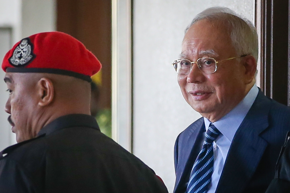 A file photograph shows former prime minister Datuk Seri Najib Razak arriving at the Kuala Lumpur Court Complex on October 16, 2024. — Picture by Yusof Mat Isa