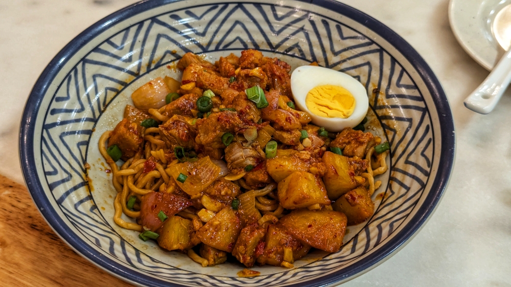 Spicy old Shanghai spicy pork noodles are not for the faint of heart. — Picture by Ethan Lau