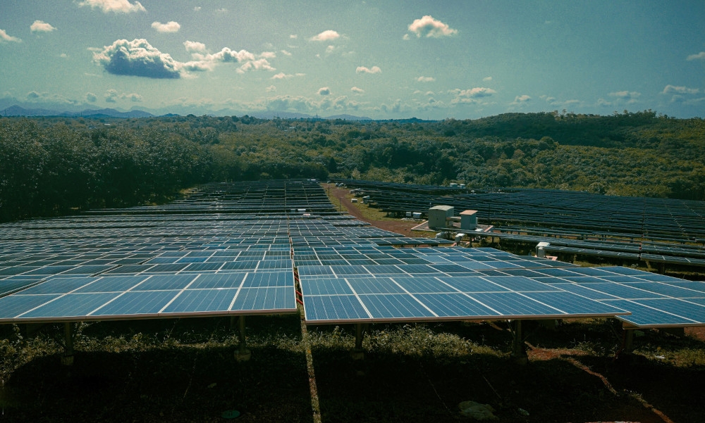 According to the author, without proper grid integration, the variable nature of solar energy can strain electricity grids, requiring further investment in infrastructure. –– Unsplash pic 