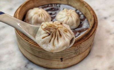 Shanghai-style ‘xiao long bao’, ‘shao mai’ and ‘wontons’ lead the way at the newly-opened Shanghai Street in SS2