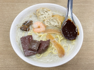 Michelin Bib Gourmand Duck Blood Curry Mee from Penang has opened a stall in Subang Jaya SS15’s Big Family Restaurant