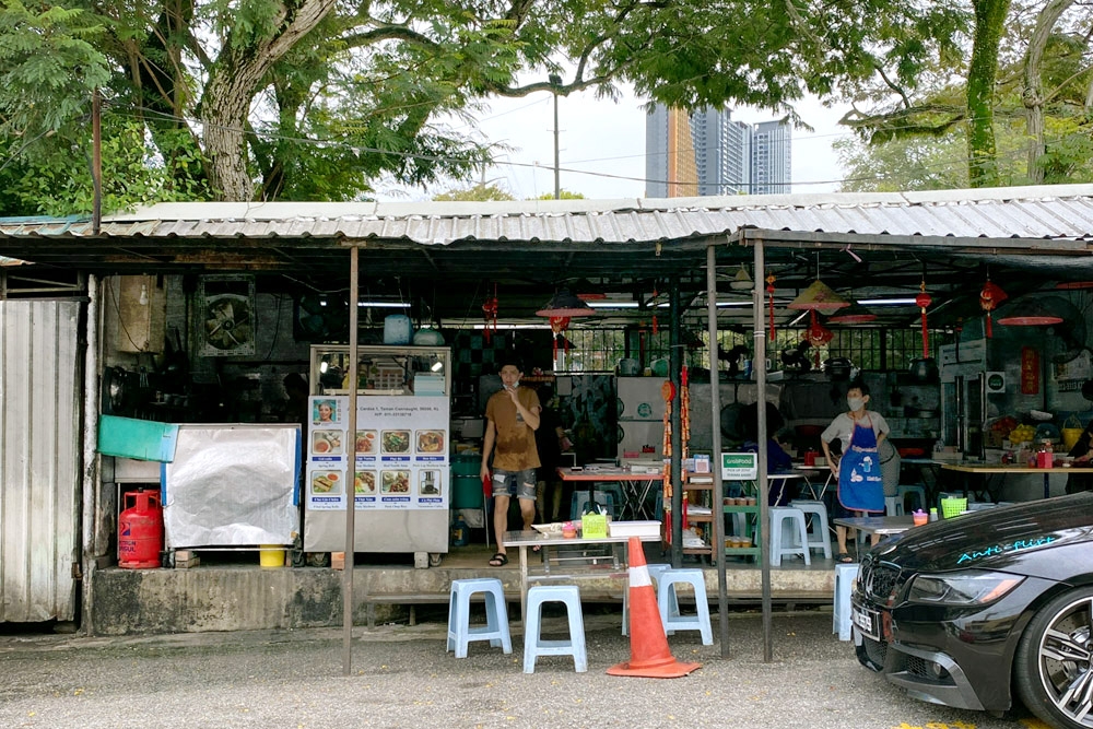 Connaught Vietnam Kitchen has a shaded location beneath some trees. — Picture by CK Lim