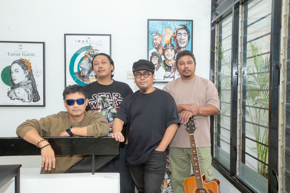 Since 2009, Meet Uncle Hussain have collaborated with several vocalists, including their latest on ‘Palung Terdalam’ featuring Sixth Sense's Adi Priyo (2nd left). — Picture by Raymond Manuel