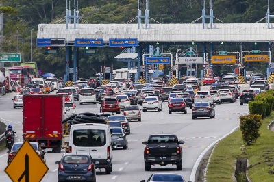 PLUS expects 14pc traffic surge, set to hit 2.12 million vehicles daily on highways during Christmas, year-end holidays