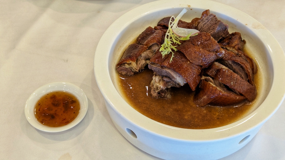 The roast goose at Guangzhou Restaurant is superb. — Picture by Ethan Lau