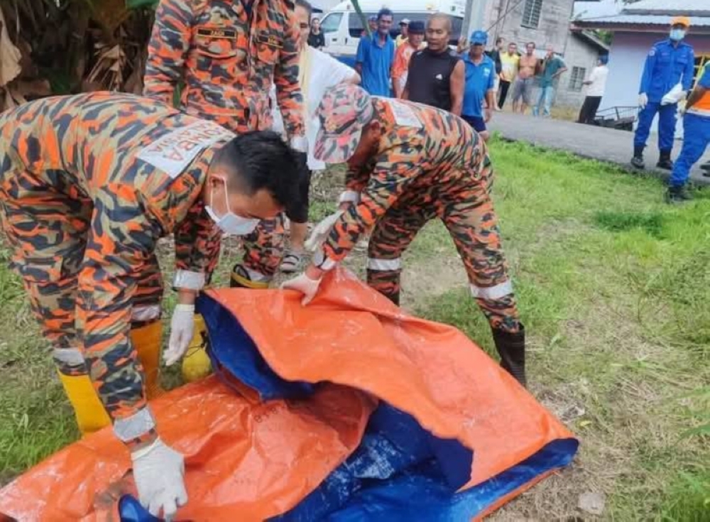 In a separate incident, also on Thursday evening, a man was killed by a crocodile in Kampung Sampun Tebun, Asajaya. — Picture from Facebook/Amazing Sarawak