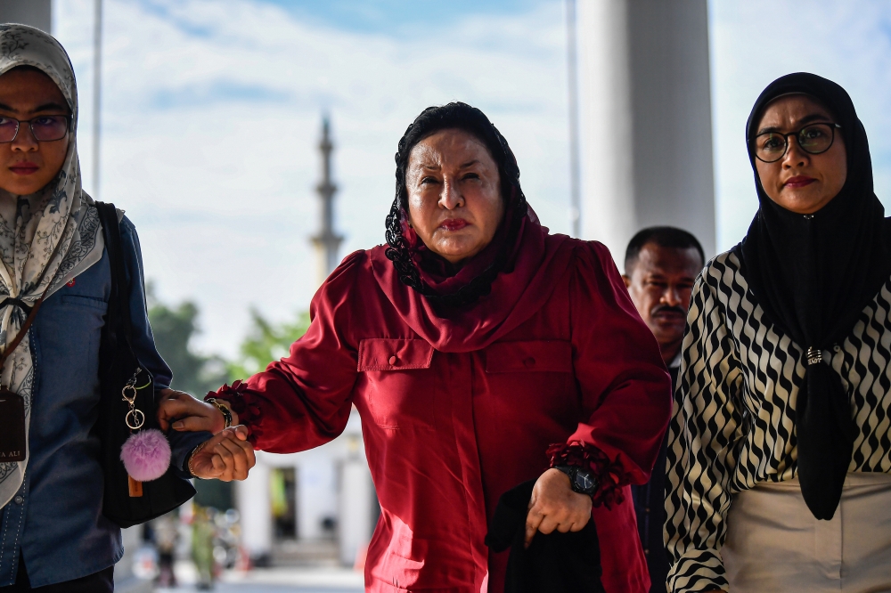 Datin Seri Rosmah Mansor at the Kuala Lumpur High Court on December 19, 2024, for the decision on her application to quash 12 charges of money laundering and tax evasion against her. — Bernama pic 