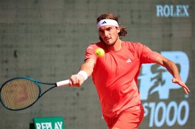 Tsitsipas ends collaboration with father, looks to ‘reinvent’ himself for stability in 2025 following top 10 drop