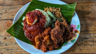 Head to Nasi Lemak Angah on Jalan Ipoh for a ‘nasi lemak’ full of flavour… and personality