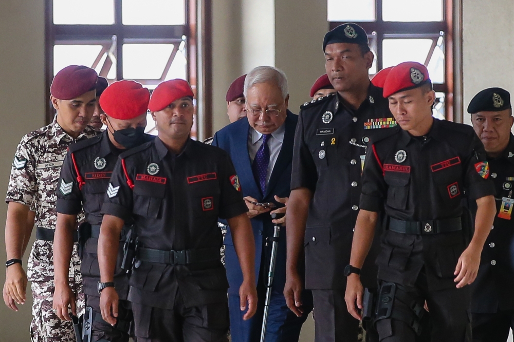 Former prime minister Datuk Seri Najib Razak is pictured at the Kuala Lumpur High Court Complex December 2, 2024. — Picture by Yusof Mat Isa