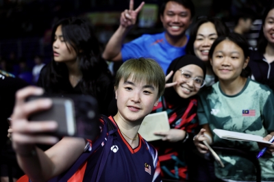 Vivian Hoo Bids Farewell: Malaysian Badminton Star Ends Illustrious Career at 2025 Malaysia Open