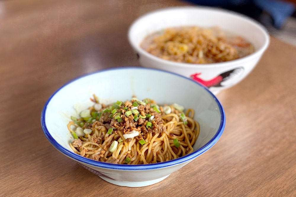 Hot and Sour Dry Noodles. — Picture by CK Lim