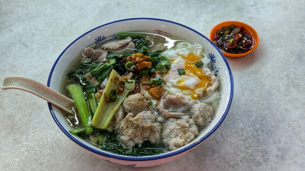 The pork noodles held a more savoury than sweet profile — Picture by Ethan Lau