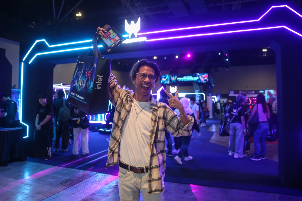 Local gaming fan Syafiq Eszrelle had a great time at the APAC Predator League 2025 and hopes that Malaysia would incorporate more esports events like it in the future. — Picture by Yusof Mat Isa