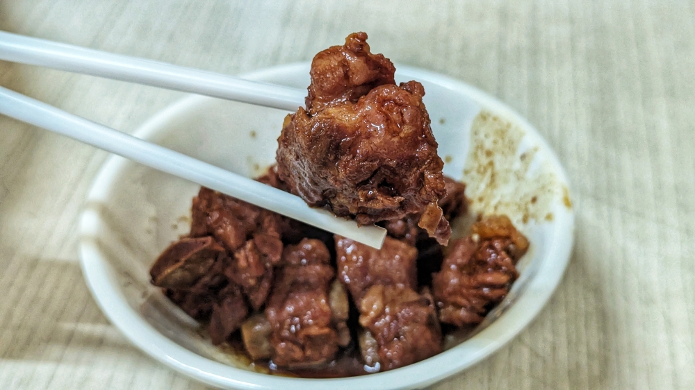 Juicy pork ribs are a good snack — Picture by Ethan Lau