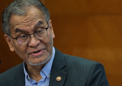 Cabinet to decide 'on-call' allowance hike for govt medical officers this Friday, says Dzulkefly