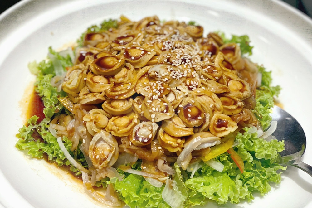 Australian Abalone & Jellyfish Cold Salad — Picture by CK Lim