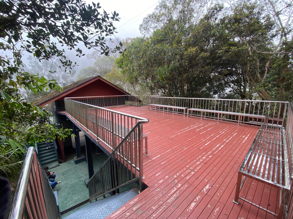 A view of the upgraded observatory platform above Pondok Timpohon. — The Borneo Post pic