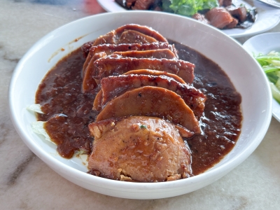 Cheras Taman Connaught’s Restoran Eight Treasure delivers a true taste of Hakka favourites 