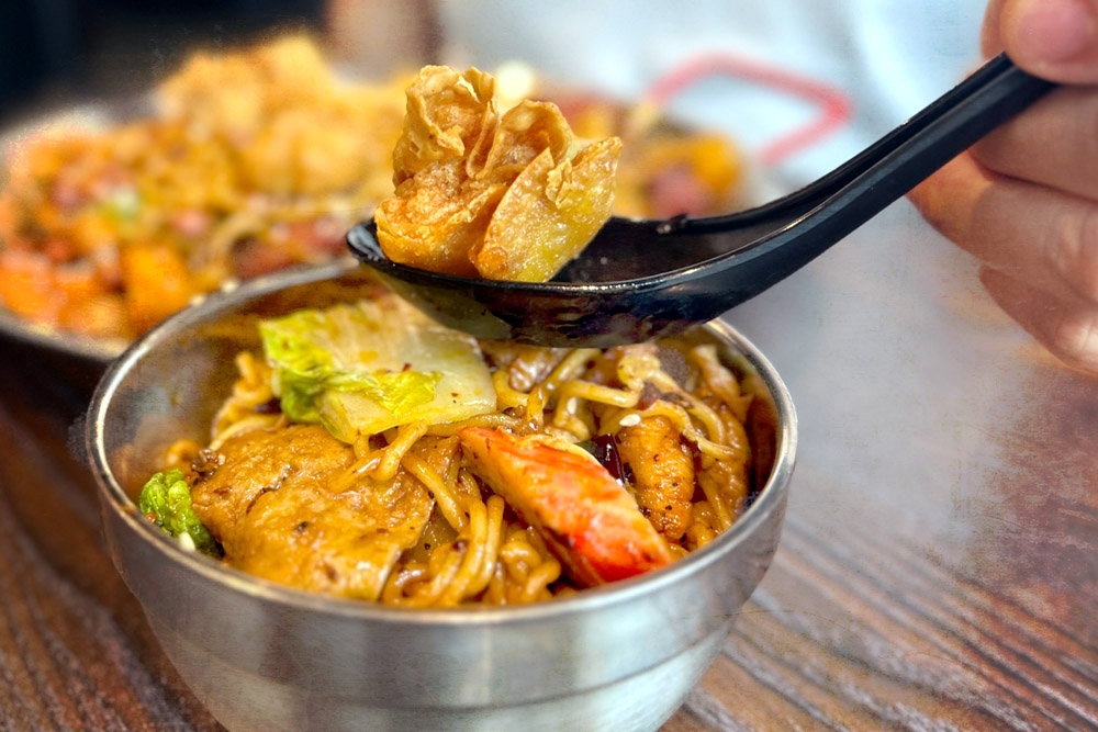 Crunchy fried wantans. — Picture by CK Lim