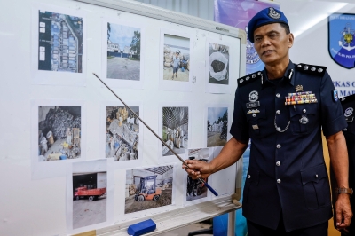 Marine police bust illegal e-waste operation in Klang, seize over RM33m in materials, worker held