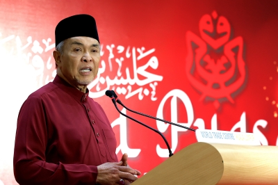 Zahid urges Tengku Zafrul not to rush decision on quitting Umno amid defection rumours